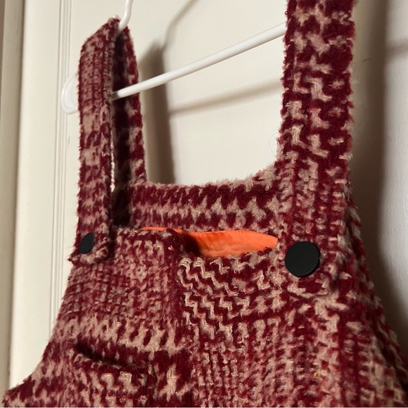 Red houndstooth SHEIN pinafore dress - Picture 2 of 4